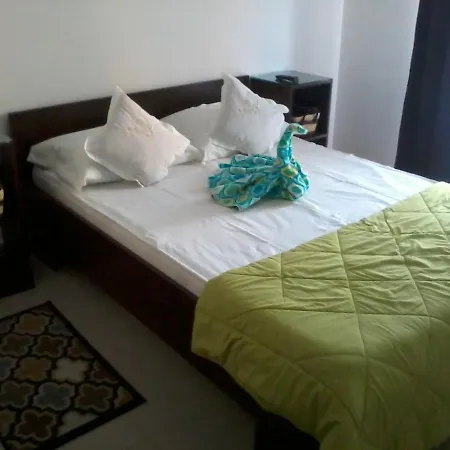 Casa Alex 招待所 *